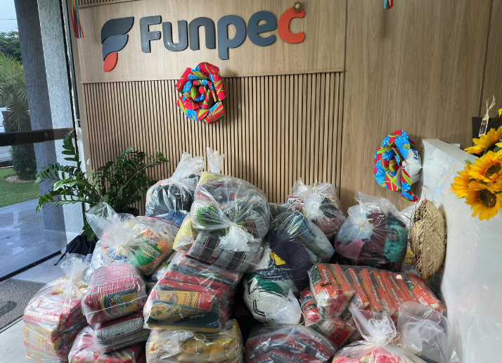 Funpec comemora São João com show de solidariedade